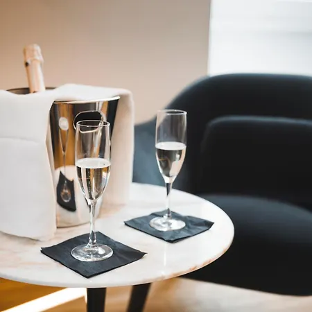 玛切里诺套房旅馆 4*