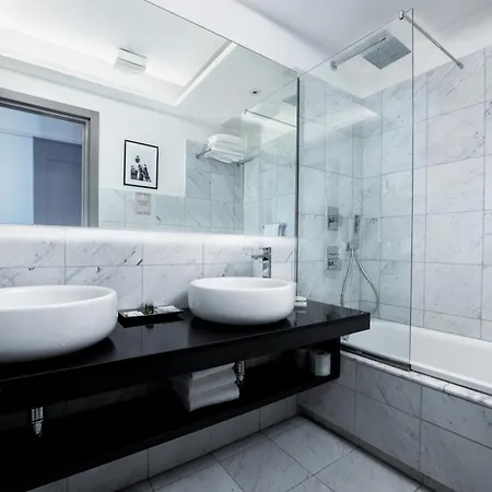 招待所 玛切里诺套房旅馆 4*